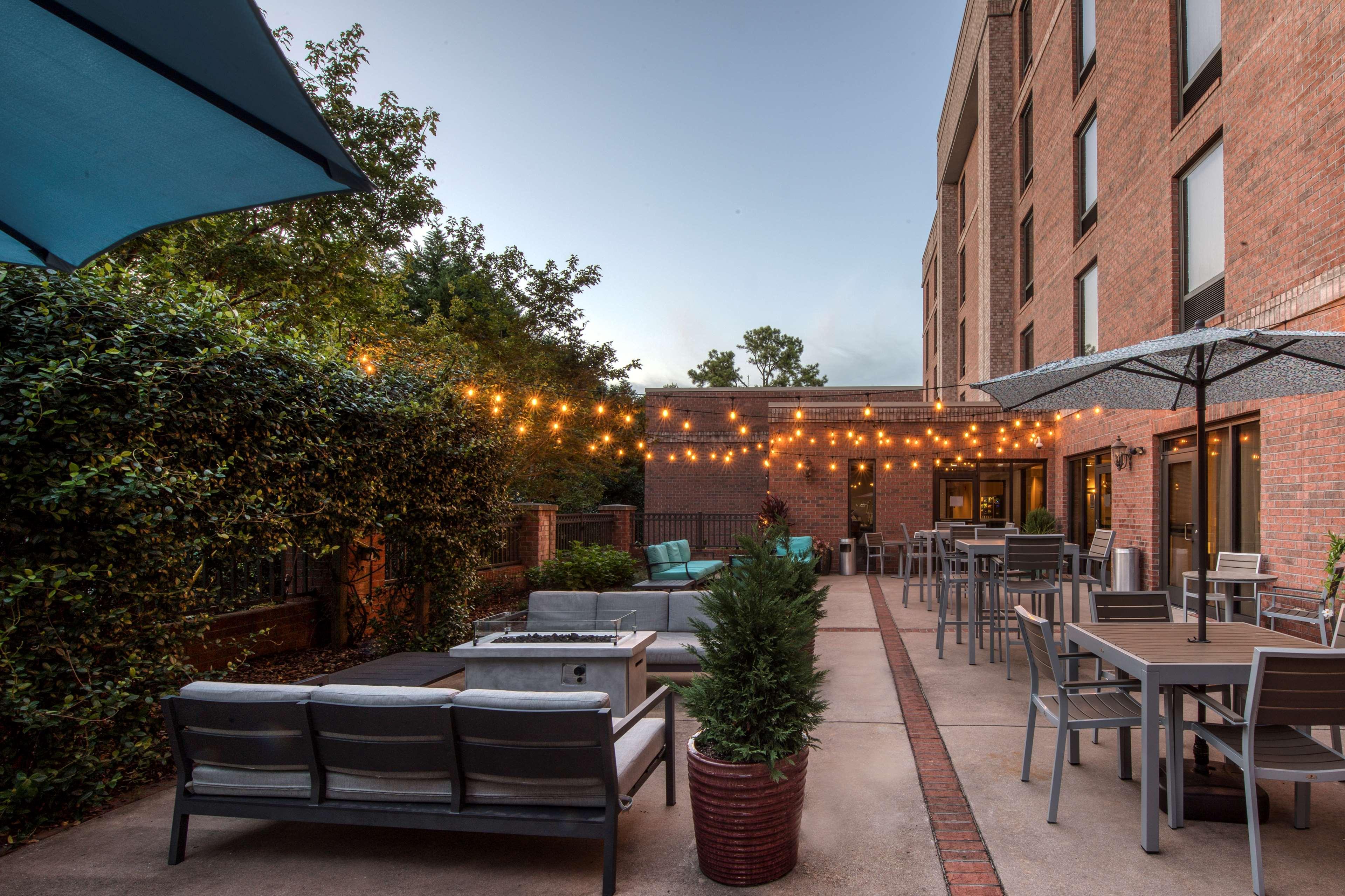 Hotel Hampton Area 3*